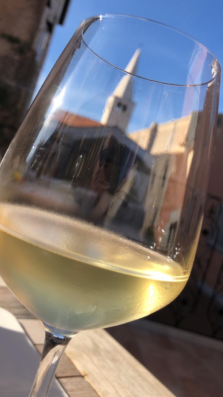 Sweet and powerful Chardonnay Poletti